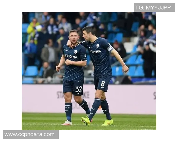 帕德博恩斯客场轻取波鸿,送对手4连败继续领跑德乙联赛