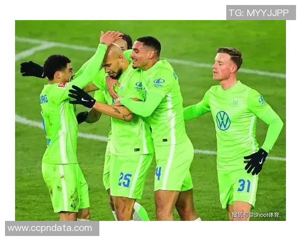 沃尔夫斯堡客战沙尔克04,大胜对手拿下关键3分 沃尔夫斯堡客战沙尔克04,大胜对手拿下关键3分